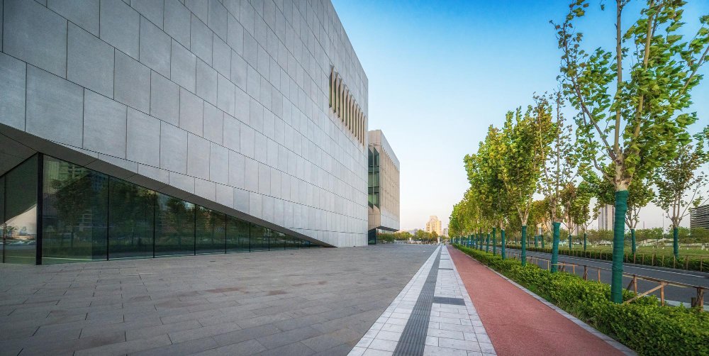 Cómo un hospital privado en México logró duplicar su prestigio con un rediseño arquitectónico que cumple normas internacionales 2 Diseño exterior hospital en mexico